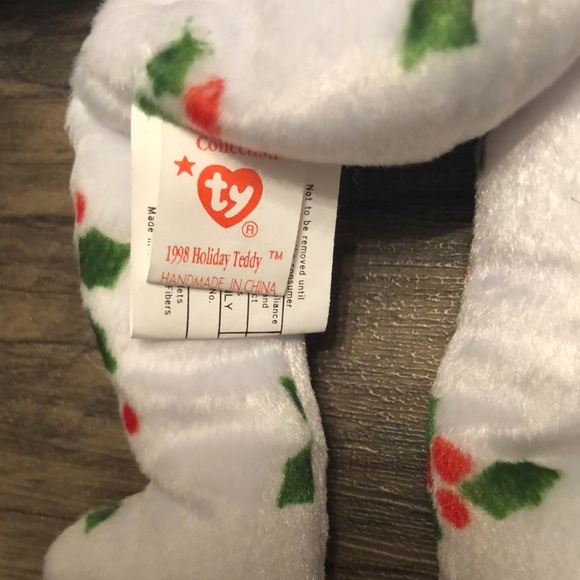 TY Beanie Baby 1998 Holiday Teddy - RETIRED - With Tag Protector and case - Picture 6 of 7
